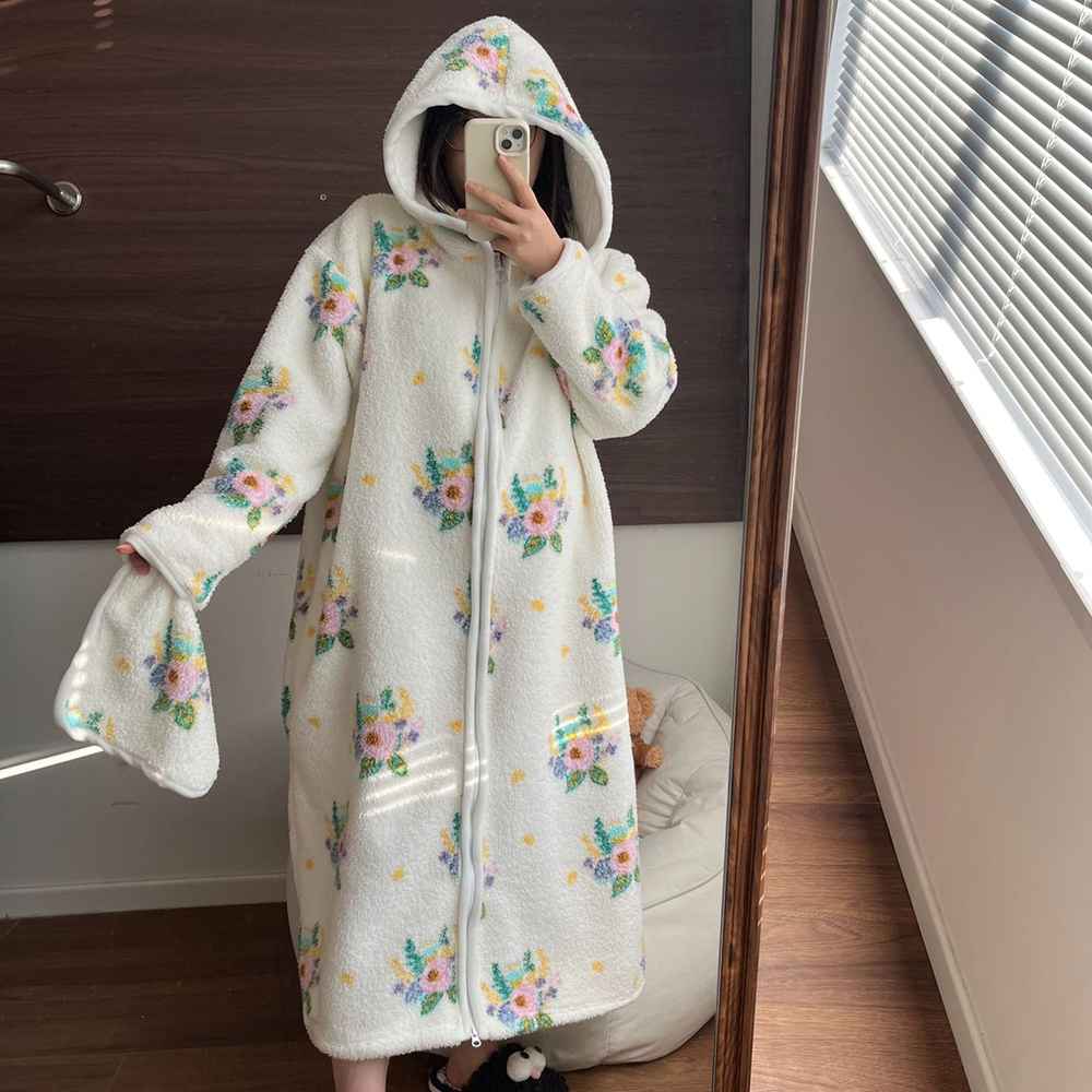 MICOACH 行走的被窩花漾款連帽睡袍