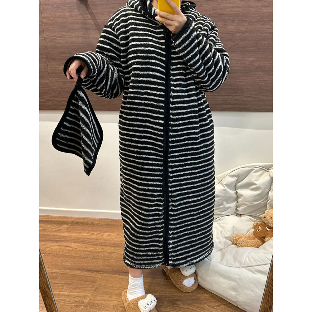 MICOACH 行走的被窩動物款連帽睡袍