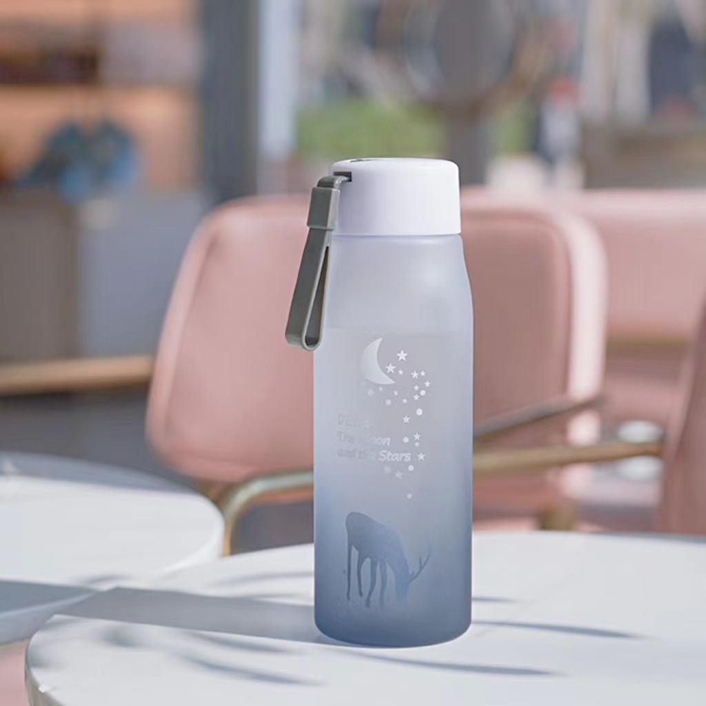 悅生活--Best buy 磨砂小鹿PC耐高溫水杯400ml