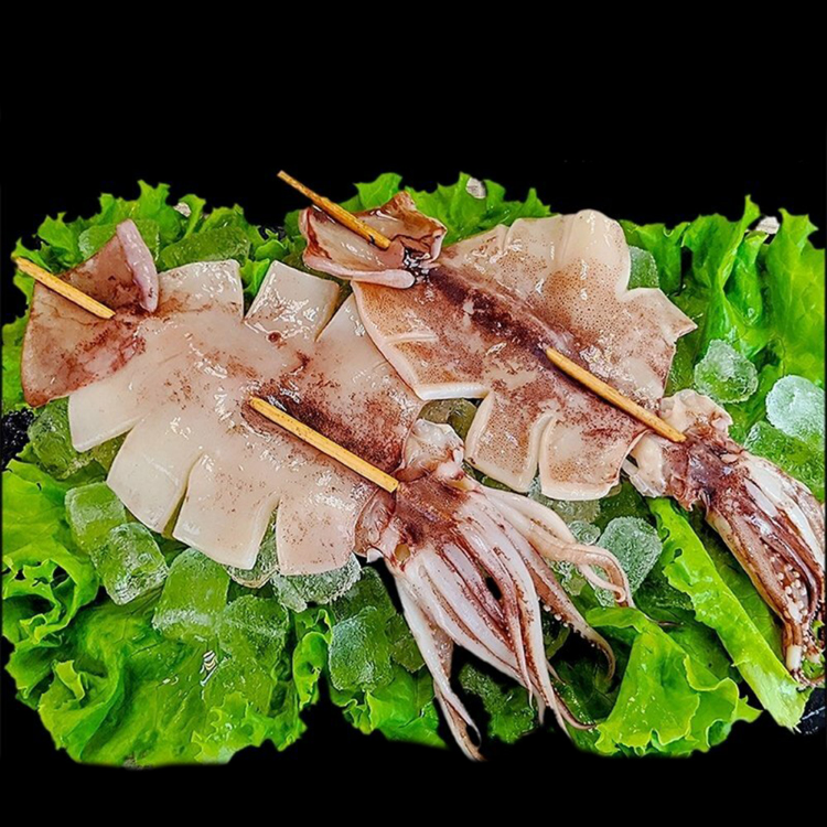 悅生活--鮮市集 阿根廷深海大魷魚串185g±4/隻 5隻/包