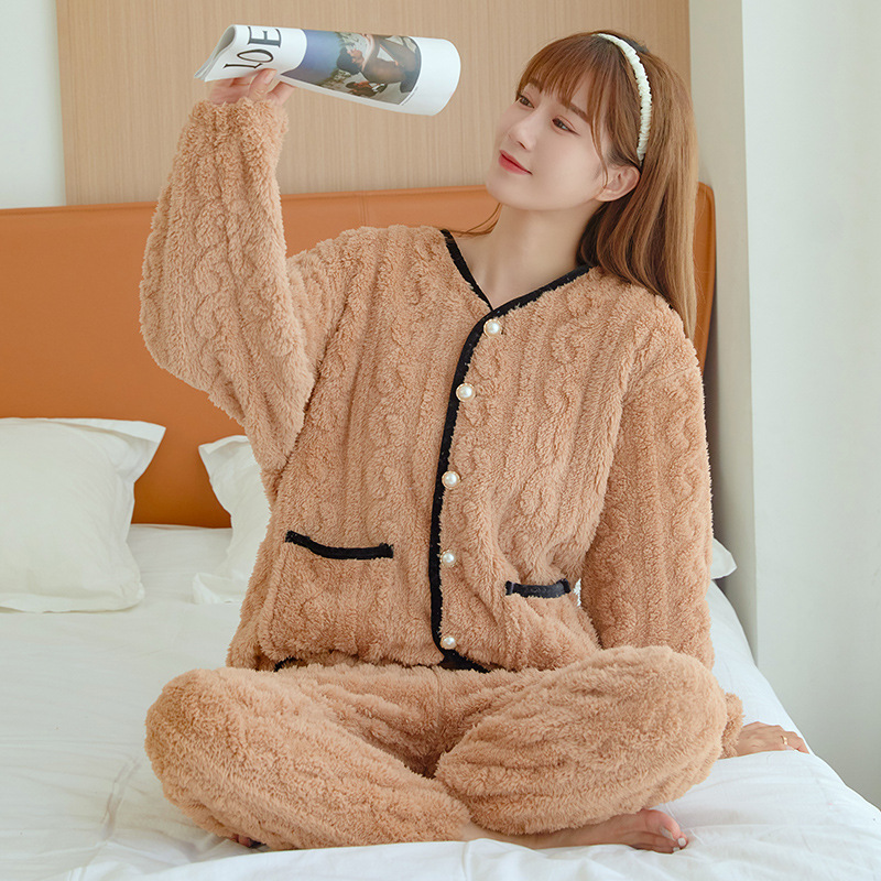 MICOACH 芬蘭專櫃款軟萌玉兔珊瑚絨居家睡衣套組